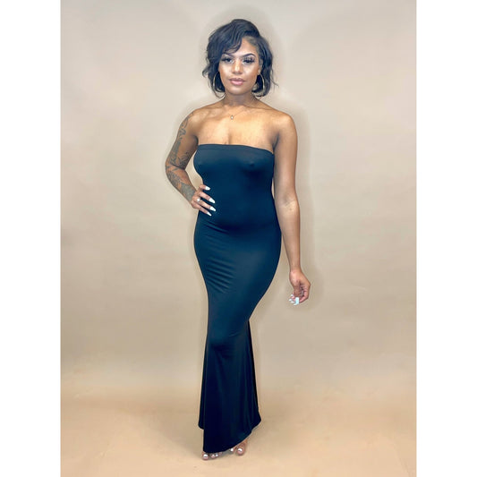 Black Perfect Maxi - Mad Swanky Kouture